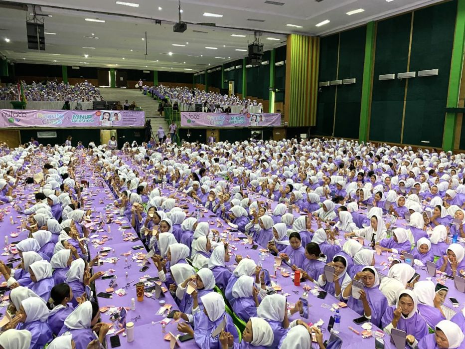 Nuface Gelar Beauty Class yang Diikuti 1.531 Mahasiswi di Bandar Lampung